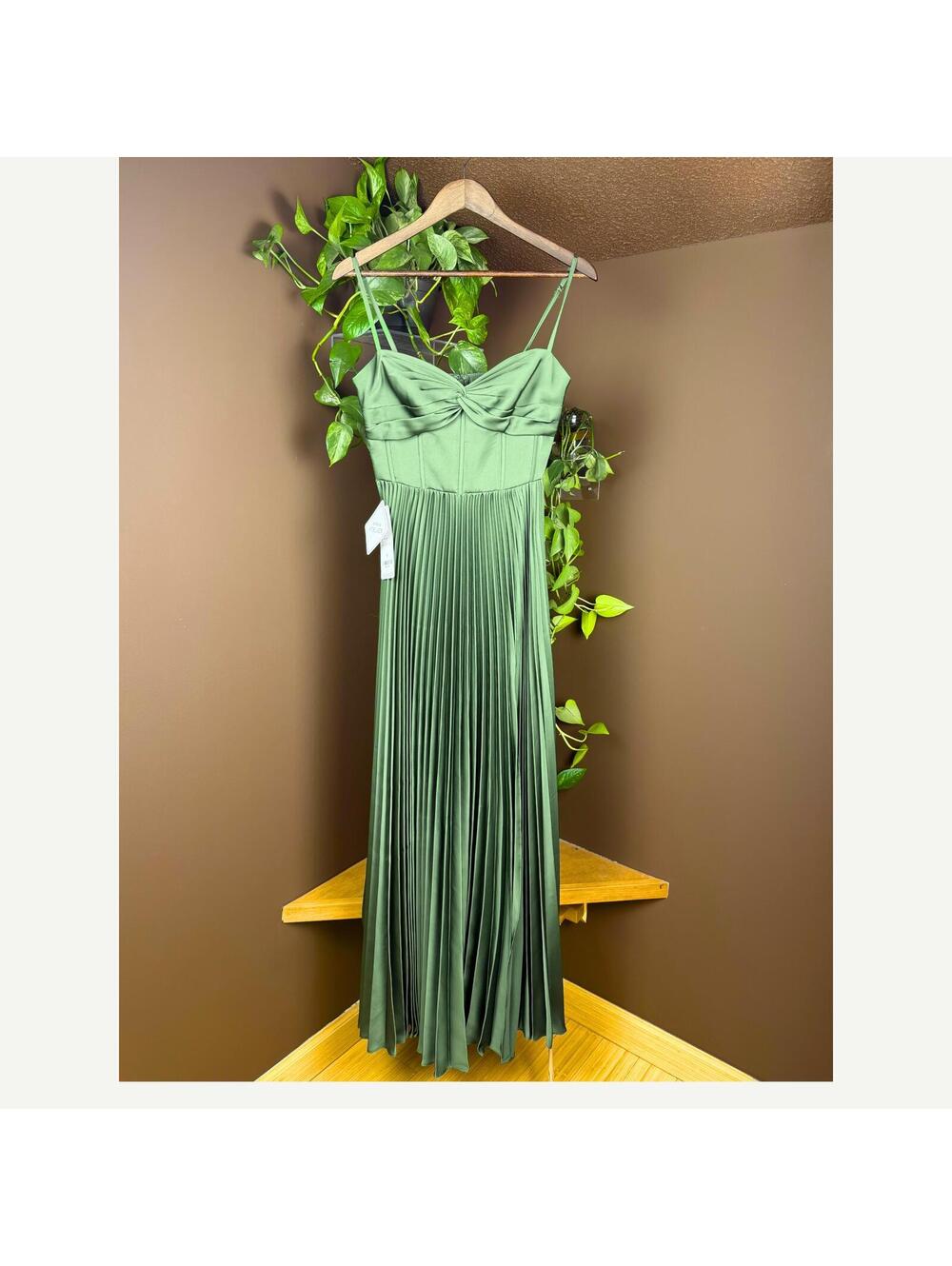 NWT Azazie Atelier Tyla Olive Green Pleated Satin Maxi Dress US 6